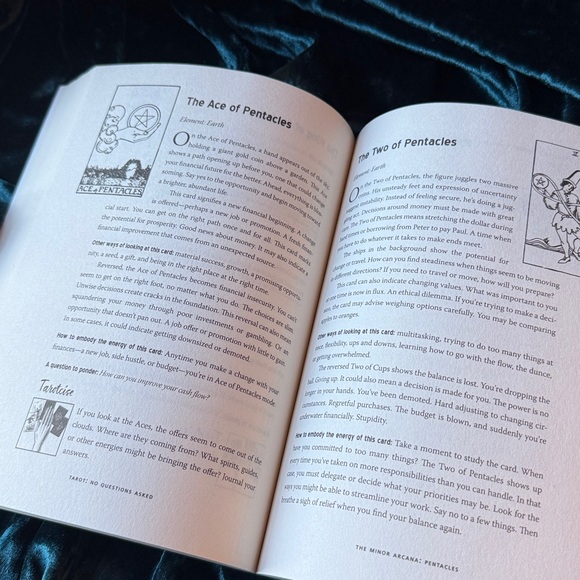 Tarot: No Questions Asked Book Mastering the Art of Intuitive Read Theresa Reed - Picture 8 of 14